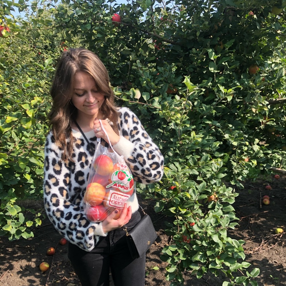 Meet your Posher, Amy